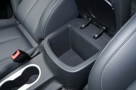 2023款郑州日产锐骐6