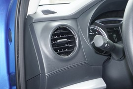 2023款郑州日产锐骐6