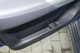 2023款郑州日产锐骐6