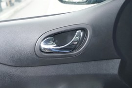 2023款郑州日产锐骐6