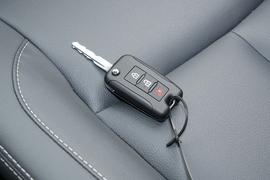 2023款郑州日产锐骐6