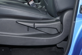 2023款郑州日产锐骐6