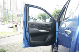 2023款郑州日产锐骐6