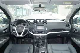 2023款郑州日产锐骐6