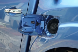 2023款郑州日产锐骐6