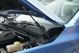 2023款郑州日产锐骐6