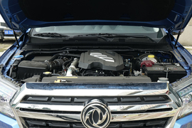 2023款郑州日产锐骐6