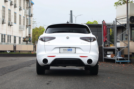 2024款阿尔法·罗密欧Stelvio