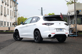 2024款阿尔法·罗密欧Stelvio