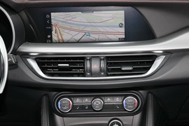 2024款阿尔法·罗密欧Stelvio