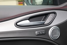 2024款阿尔法·罗密欧Stelvio