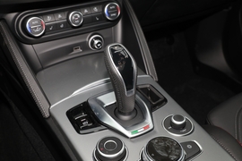 2024款阿尔法·罗密欧Stelvio