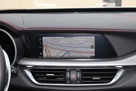 2024款阿尔法·罗密欧Stelvio