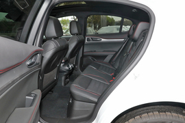 2024款阿尔法·罗密欧Stelvio