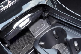 2024款奔驰C260L皓夜运动版