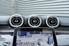 2024款奔驰C260L皓夜运动版