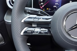 2024款奔驰C260L皓夜运动版