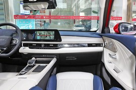 2024款奇瑞艾瑞泽8