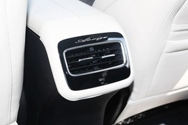 2024款奇瑞艾瑞泽8