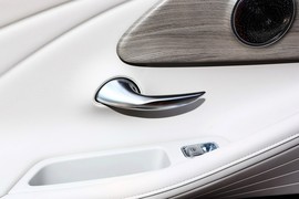 2024款奇瑞艾瑞泽8