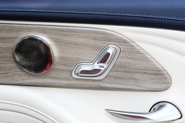 2024款奇瑞艾瑞泽8