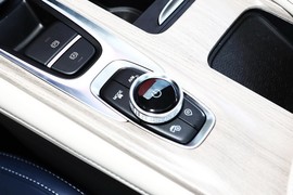 2024款奇瑞艾瑞泽8