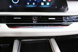 2024款奇瑞艾瑞泽8