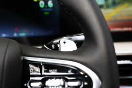 2024款奇瑞艾瑞泽8