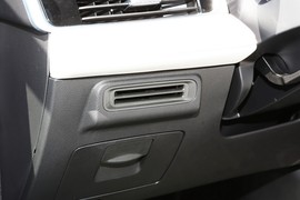 2024款奇瑞艾瑞泽8