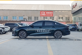 2024款奇瑞艾瑞泽8