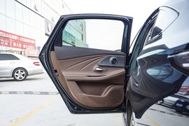 2024款奇瑞艾瑞泽8