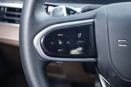 2024款奇瑞艾瑞泽8