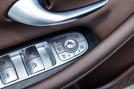 2024款奇瑞艾瑞泽8