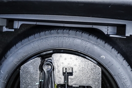 2024款奇瑞艾瑞泽8