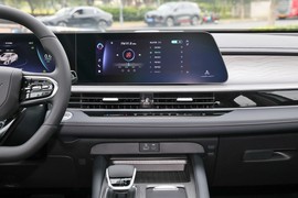 2024款奇瑞艾瑞泽8