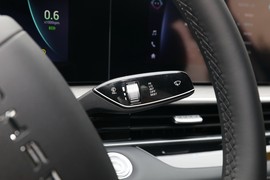 2024款奇瑞艾瑞泽8