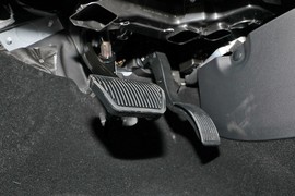 2024款奇瑞艾瑞泽8