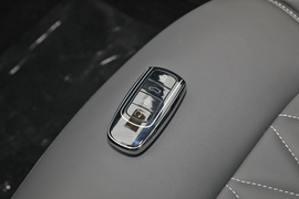 2024款奇瑞艾瑞泽8