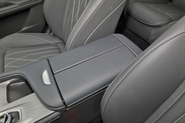 2024款奇瑞艾瑞泽8