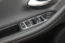 2024款奇瑞艾瑞泽8