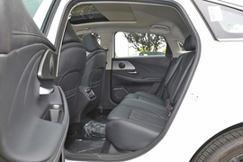 2024款奇瑞艾瑞泽8