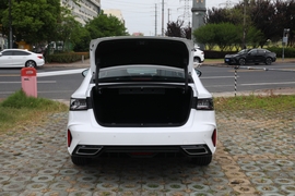 2024款奇瑞艾瑞泽8