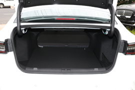 2024款奇瑞艾瑞泽8