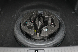 2024款奇瑞艾瑞泽8