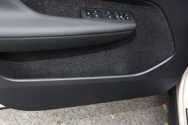 2024款沃尔沃XC40