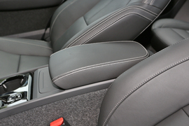 2024款沃尔沃XC40