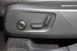 2024款沃尔沃XC40