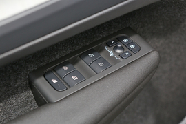 2024款沃尔沃XC40