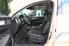 2024款沃尔沃XC40