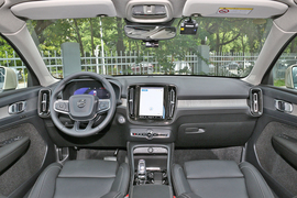 2024款沃尔沃XC40